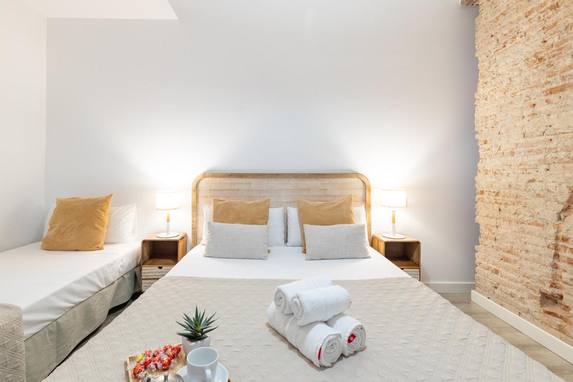 Апартаменты Travel Habitat Ayuntamiento Валенсия Экстерьер фото