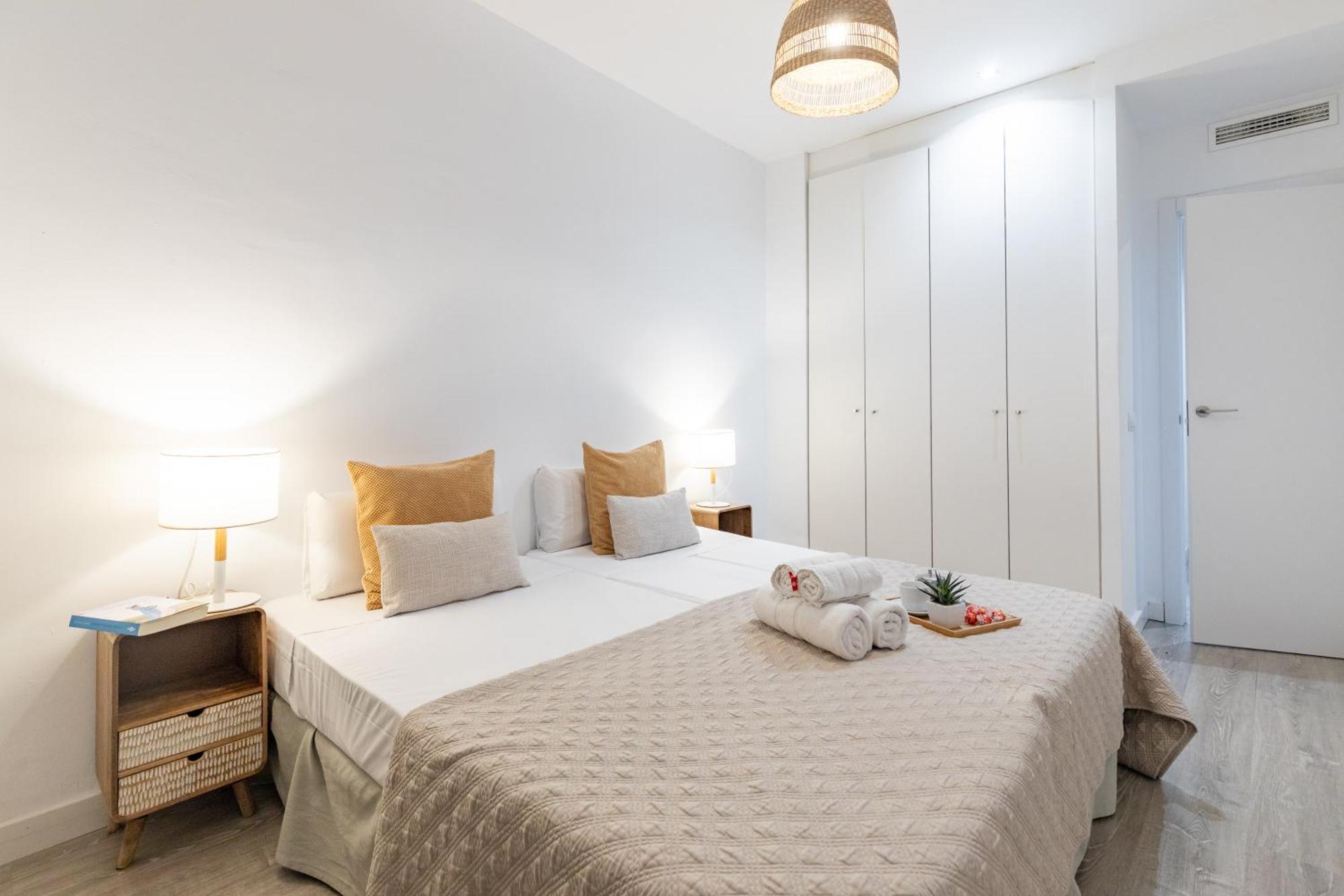 Апартаменты Travel Habitat Ayuntamiento Валенсия Экстерьер фото